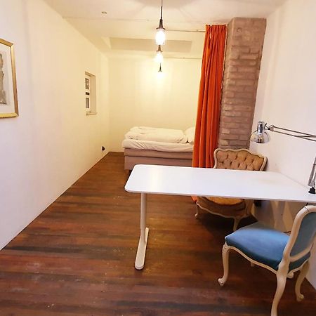 Helles Zimmer Im Loft Μάνχαιμ Εξωτερικό φωτογραφία